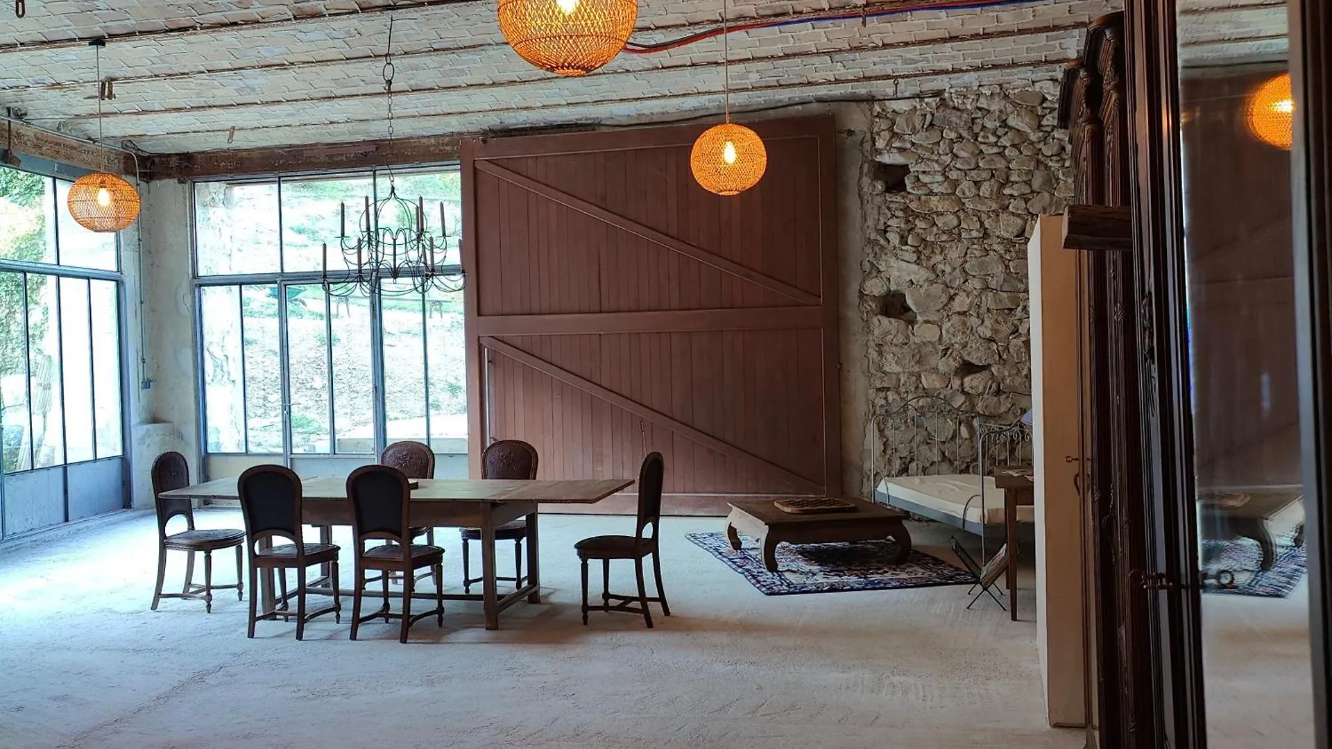 Le Mas D'Antonine Les Pilles Apartment
